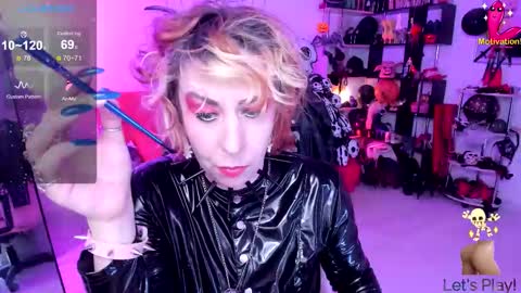 Snapshot of ginamiracle chatting on October 25, 8:36 pm Gina Moor online show from October 25, 8:36 pm