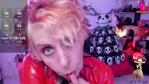 Snapshot of ginamiracle chatting on November 1, 11:07 pm Gina Moor online show from November 1, 11:07 pm