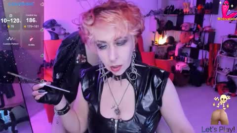 Snapshot of ginamiracle chatting on November 7, 12:54 am Gina Moor online show from November 7, 12:54 am