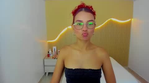  G I A N A  online show from June 10, 1:21 pm