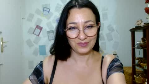 Snapshot of ginaoneon chatting on July 28, 4:39 pm GinaONeon online show from July 28, 4:39 pm