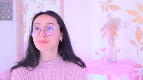 Snapshot of ginevra_esposito chatting on October 2, 12:45 pm Ginn online show from October 2, 12:45 pm
