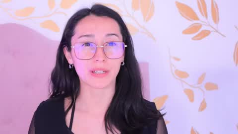 Snapshot of ginevra_esposito chatting on October 3, 12:57 pm Ginn online show from October 3, 12:57 pm