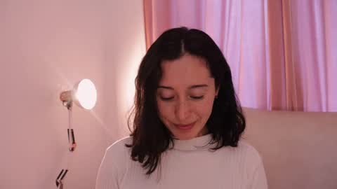 Snapshot of ginevra_esposito chatting on June 3, 2:33 pm Ginn online show from June 3, 2:33 pm