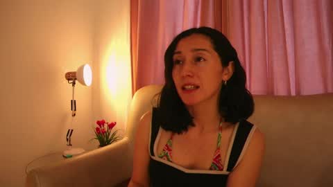 Snapshot of ginevra_esposito chatting on June 4, 12:33 pm Ginn online show from June 4, 12:33 pm