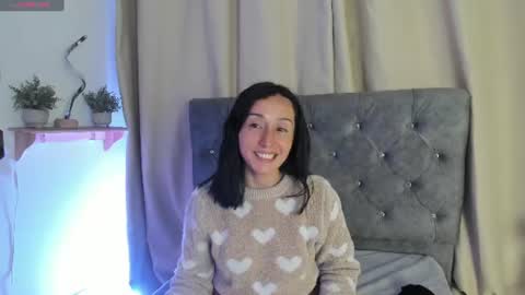 Snapshot of ginevra_esposito chatting on July 27, 7:43 pm Ginn online show from July 27, 7:43 pm