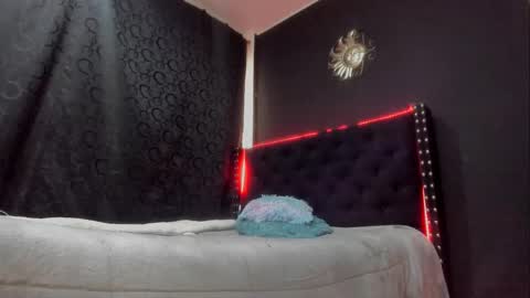 Miss online show from December 10, 6:17 pm