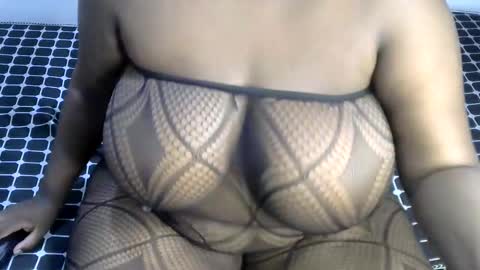 ginger_babes1 online show from November 9, 10:19 pm