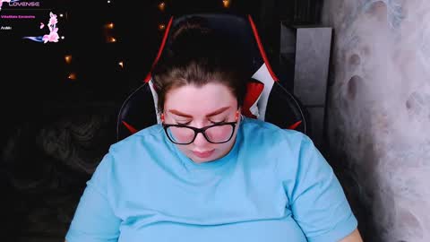 Snapshot of ginger_grayy chatting on January 16, 1:37 am Alexa here online show from January 16, 1:37 am