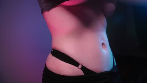        im expecting 350 thumbs up on my altar   online show from December 27, 1:11 am