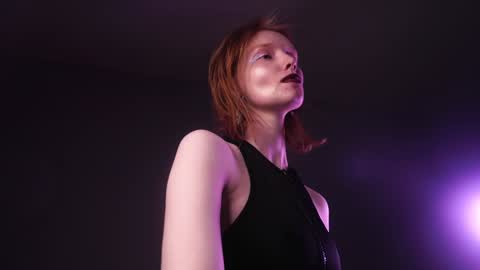        im expecting 350 thumbs up on my altar   online show from December 29, 1:24 am