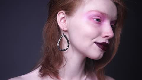        im expecting 350 thumbs up on my altar   online show from January 2, 10:01 pm