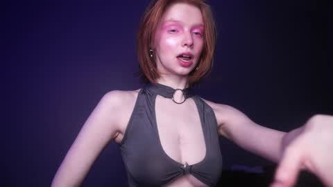        im expecting 350 thumbs up on my altar   online show from February 8, 10:08 pm