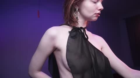        im expecting 350 thumbs up on my altar   online show from November 14, 10:07 pm