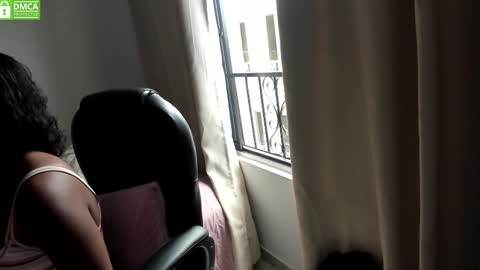 Snapshot of ginger_smil chatting on January 19, 4:57 pm Diana online show from January 19, 4:57 pm