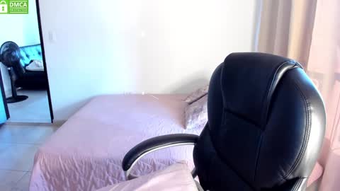 Snapshot of ginger_smil chatting on January 20, 12:39 pm Diana online show from January 20, 12:39 pm
