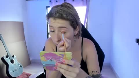 Ginger online show from December 1, 8:53 pm