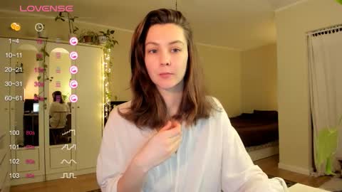 Snapshot of gingerbread__house chatting on December 19, 5:53 pm Vasilisa online show from December 19, 5:53 pm