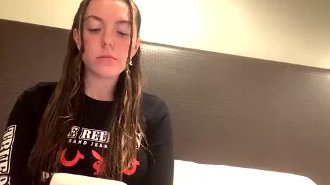 gingerfox777 online show from December 9, 4:23 am