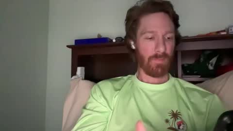 Snapshot of gingermania10 chatting on November 15, 4:21 am gingermania10 online show from November 15, 4:21 am