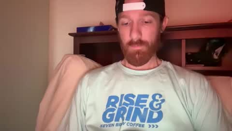 Snapshot of gingermania10 chatting on November 28, 7:27 pm gingermania10 online show from November 28, 7:27 pm