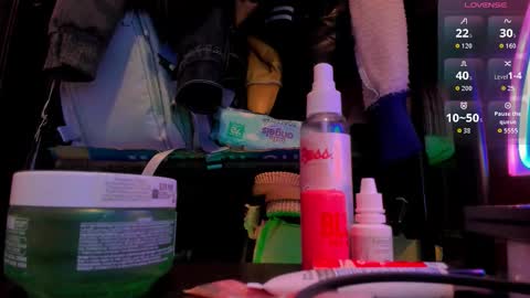 Snapshot of gingertwink_n chatting on September 17, 2:13 am Josh Mills online show from September 17, 2:13 am