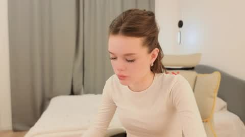 Ginny online show from June 9, 9:26 pm