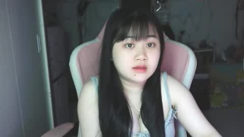 ginnyrosie online show from March 28, 2:49 pm