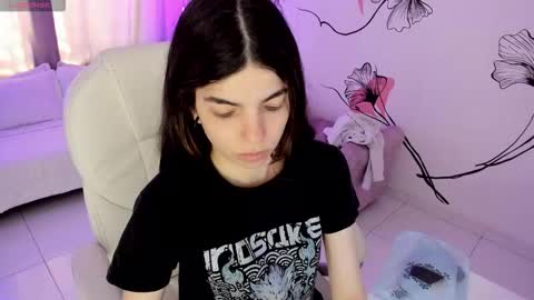 Kendall online show from February 10, 1:26 pm