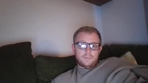 Snapshot of ginwood chatting on June 9, 7:36 pm ginwood online show from June 9, 7:36 pm