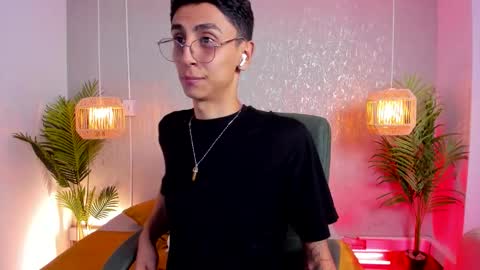 Gio Carangi online show from March 3, 3:23 am