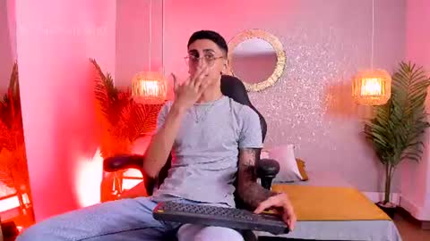 Gio Carangi online show from August 7, 3:08 am