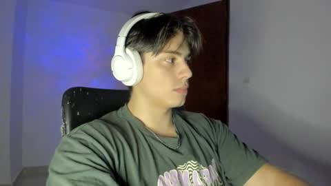 Snapshot of gio_russo chatting on September 28, 10:48 pm GioRusso online show from September 28, 10:48 pm