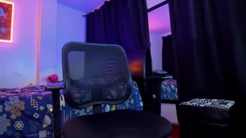 Snapshot of giomar_reyes chatting on February 13, 3:07 am GIOMAR REYES online show from February 13, 3:07 am