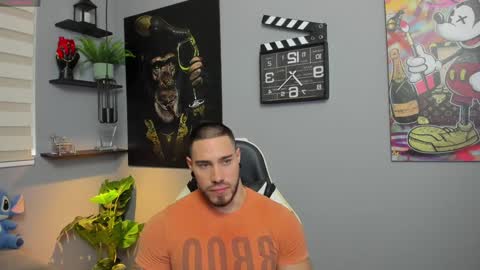 Snapshot of giorgio_leone2 chatting on January 3, 9:26 pm Giorgio leone online show from January 3, 9:26 pm