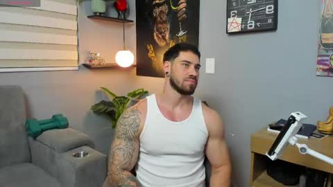 Snapshot of giorgio_leone2 chatting on May 19, 1:56 am Giorgio leone online show from May 19, 1:56 am