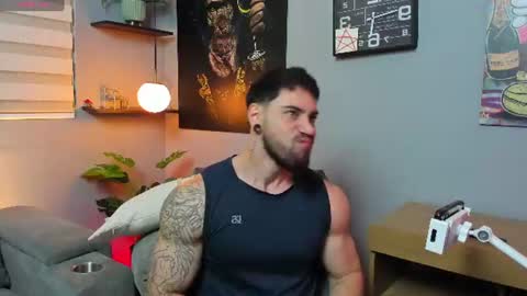 Snapshot of giorgio_leone2 chatting on June 19, 1:21 am Giorgio leone online show from June 19, 1:21 am