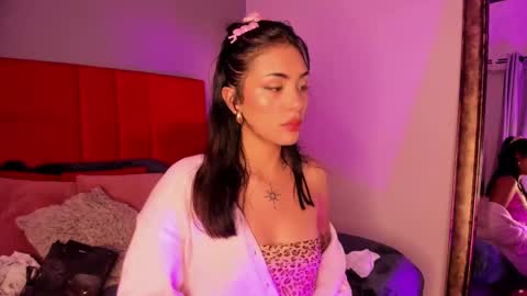 Snapshot of giovanna_oliveira chatting on September 19, 8:05 am Giovanna online show from September 19, 8:05 am