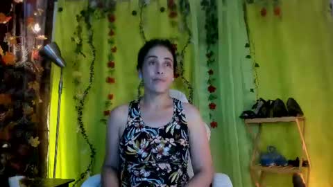 Girasol Walton online show from June 12, 12:15 pm