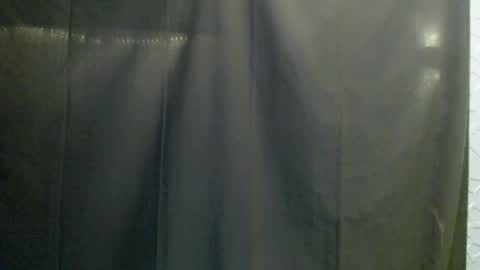 Snapshot of girl4uvanessaxxx chatting on June 23, 3:43 pm Vanessa online show from June 23, 3:43 pm