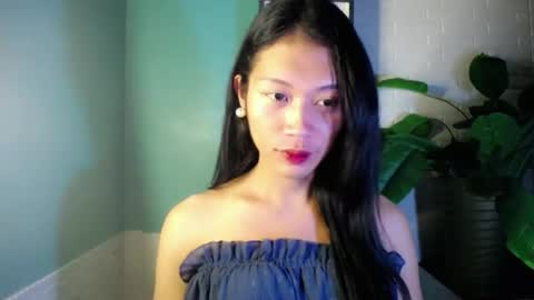 Snapshot of girl4uvanessaxxx chatting on August 6, 6:15 am Vanessa online show from August 6, 6:15 am