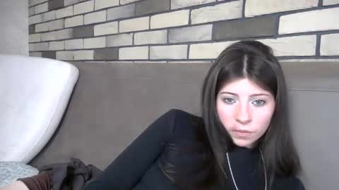 girl_cute007 online show from May 27, 4:04 pm