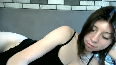 Snapshot of girl_cute007 chatting on June 29, 5:03 am girl_cute007 online show from June 29, 5:03 am