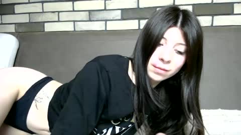 Snapshot of girl_cute007 chatting on July 1, 8:08 pm girl_cute007 online show from July 1, 8:08 pm