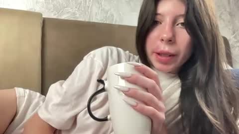 Snapshot of girl_cute007 chatting on July 31, 9:03 pm girl_cute007 online show from July 31, 9:03 pm