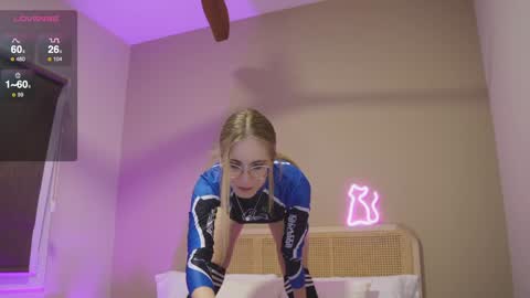 Nikki online show from March 11, 6:41 pm