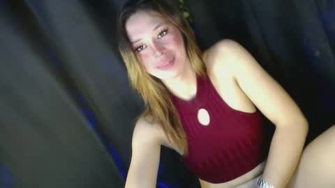 Snapshot of girlcock_8 chatting on January 3, 9:25 am highskoolfucker online show from January 3, 9:25 am