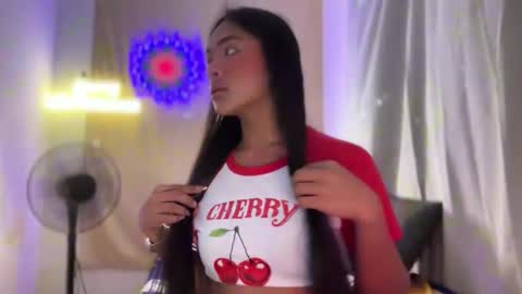 Snapshot of girlcock_dominantfucker chatting on November 23, 1:16 am queen ronna online show from November 23, 1:16 am