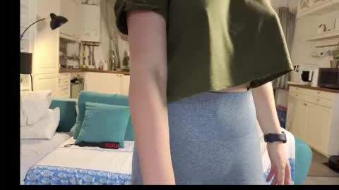 Girlfriend online show from December 15, 3:38 pm