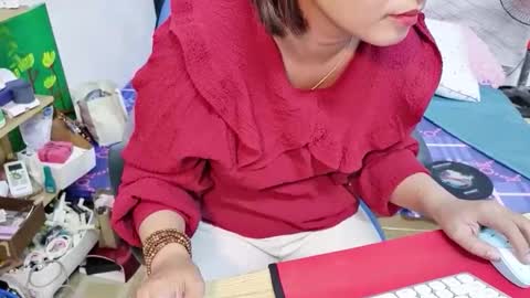 Snapshot of girlhanoi chatting on October 29, 1:52 am girlhanoi online show from October 29, 1:52 am